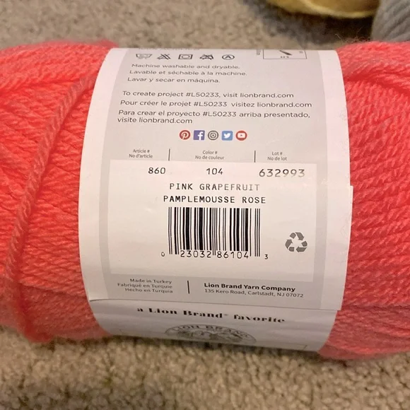 Lion Brand Vanna’s Choice Yarn - Picture 2 of 4